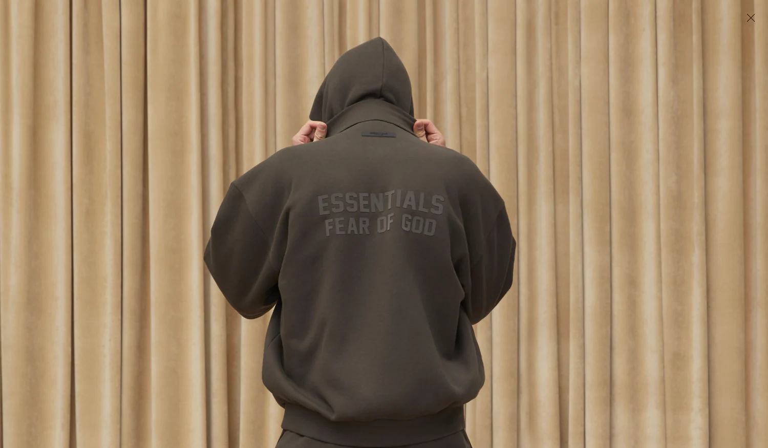 The Essentials 1977 Hoodie A Timeless Fashion Icon